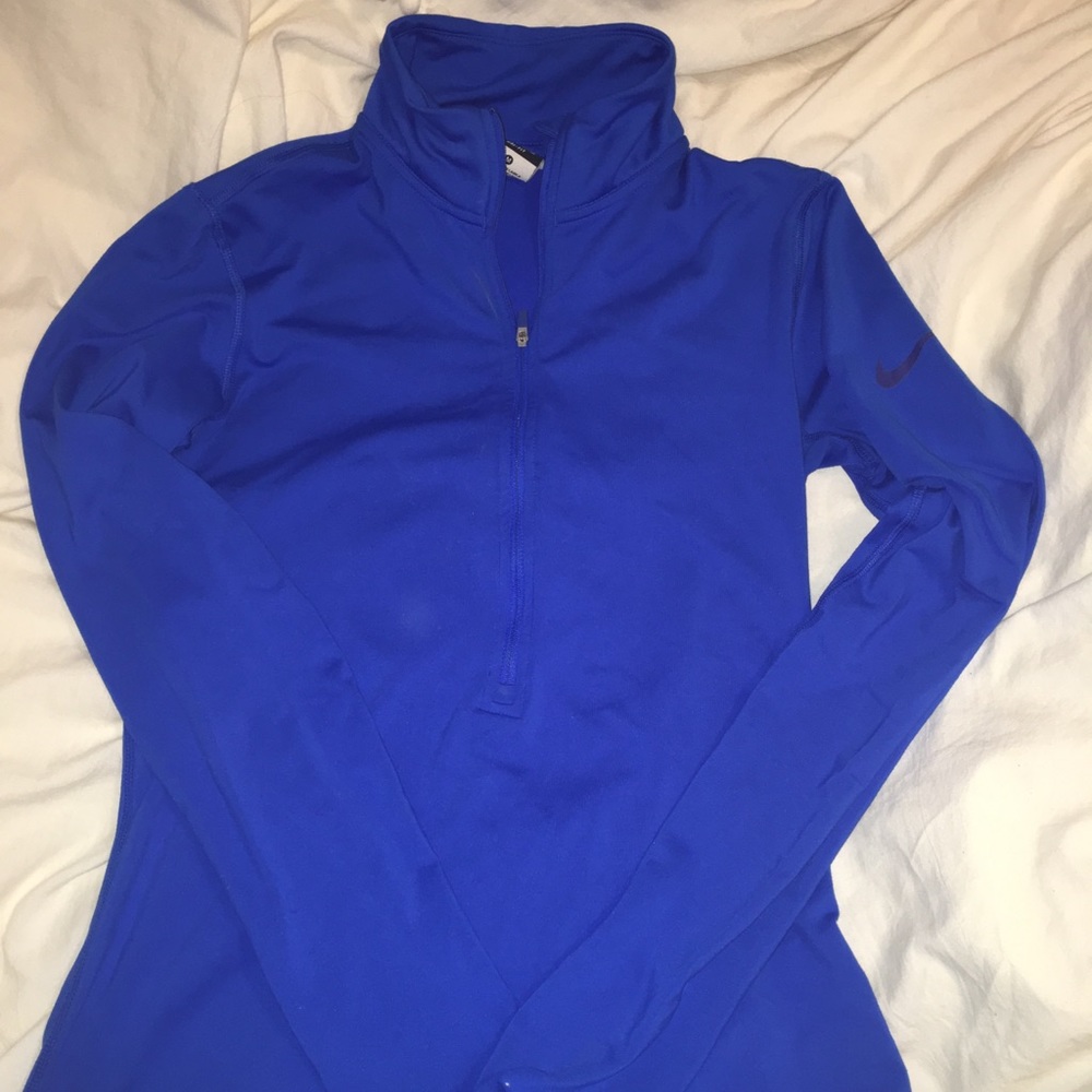 Athletic sweatshirt
